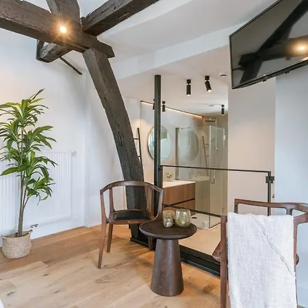 Huswell - Urban Getaway In The Heart Of Antwerpen