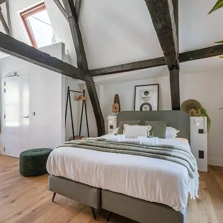 Huswell - Urban Getaway In The Heart Of Apartment