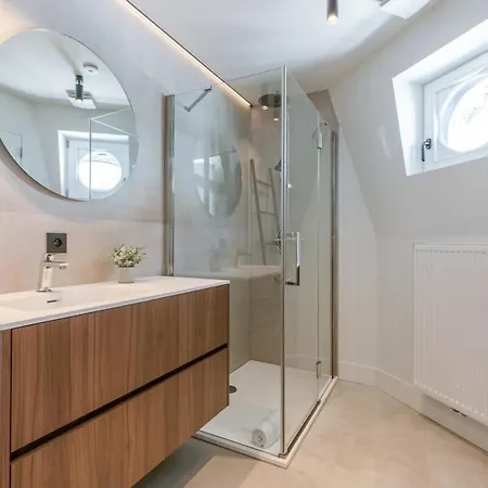 Huswell - Urban Getaway In The Heart Of Apartment *